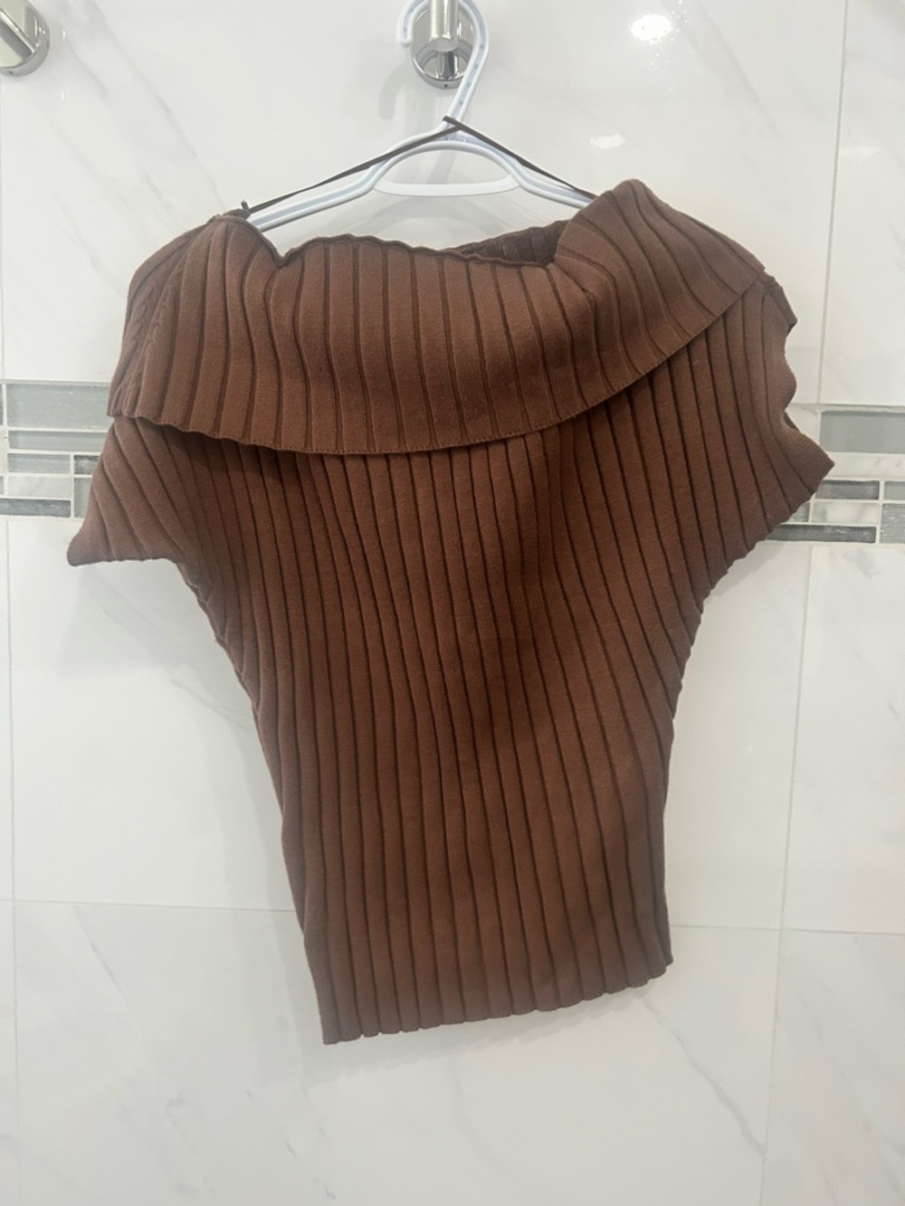 Dynamite Off-Shoulder Ribbed Sweater in Brown - Picture 3 of 4